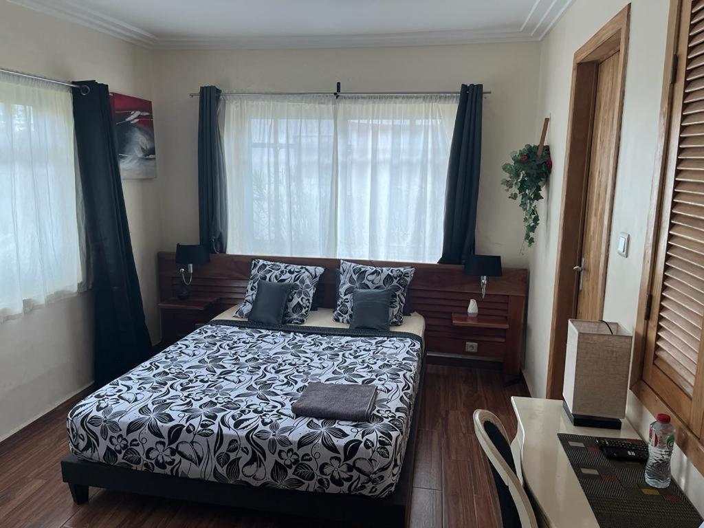 La Villa Saint Jean Котону Екстериор снимка